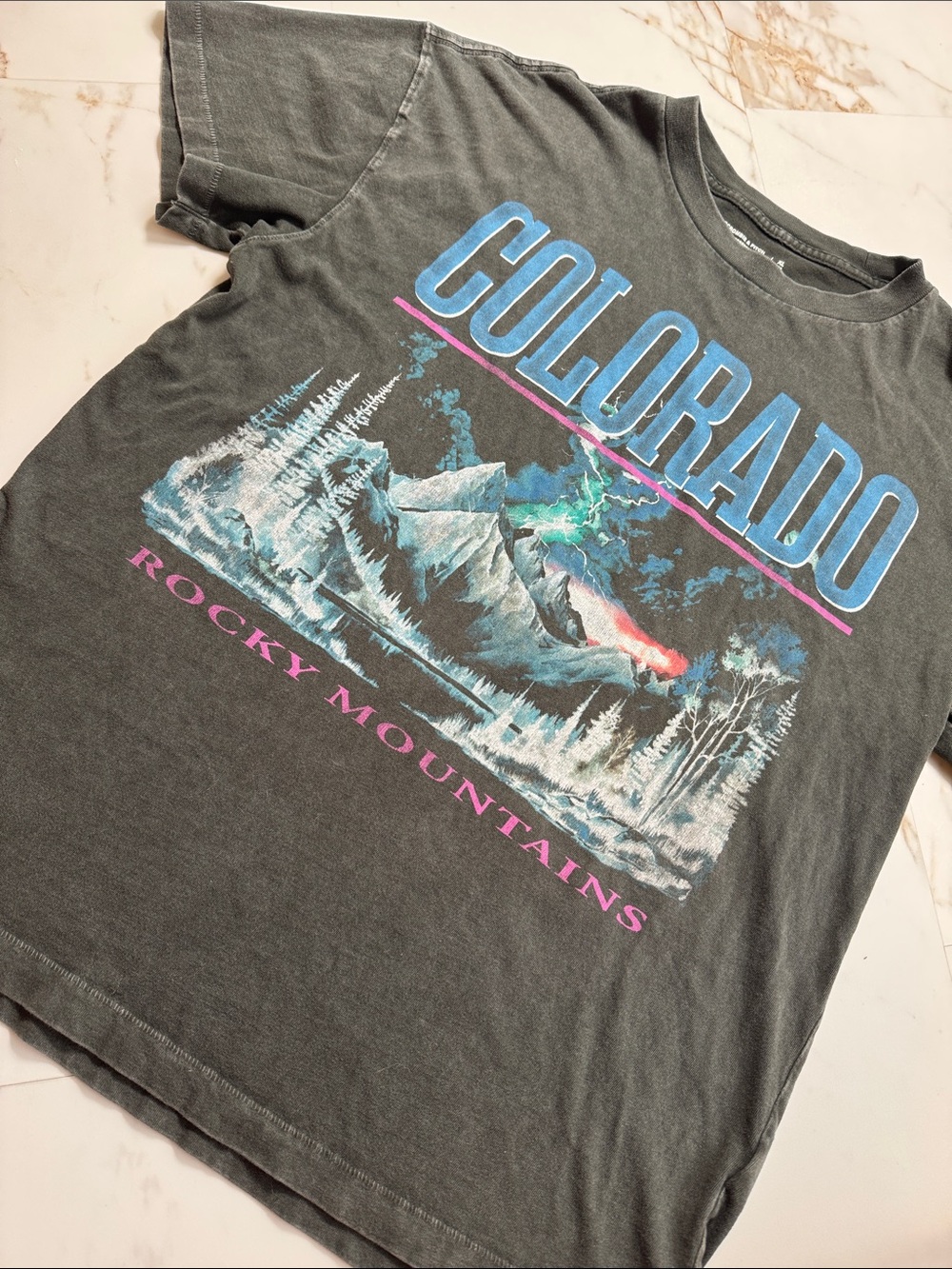 Abercrombie & Fitch Colorado Rocky Mountains Graphic T-Shirt Sz XL Soft